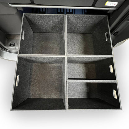Rear pull-out box / T7