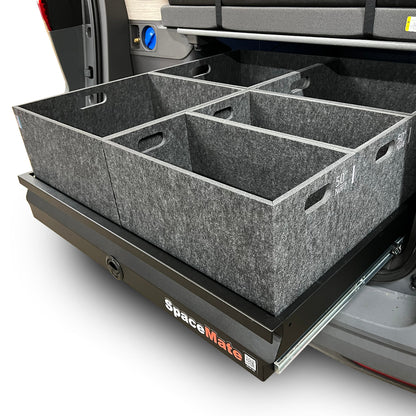 Rear pull-out box / T7